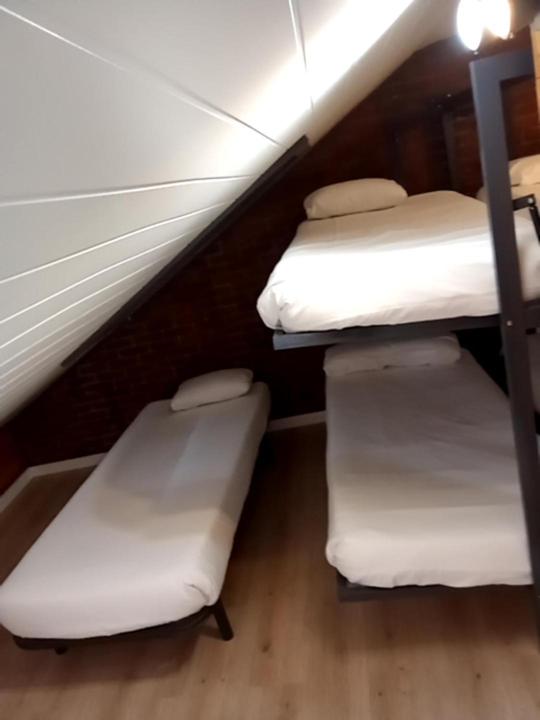 에라스무스 호스텔 프리미엄 살라망카 외부 사진